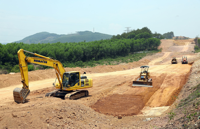 Triển khai Nghị quyết của Quốc hội về chủ trương đầu tư Dự án xây dựng cao tốc Bắc - Nam phía Đông