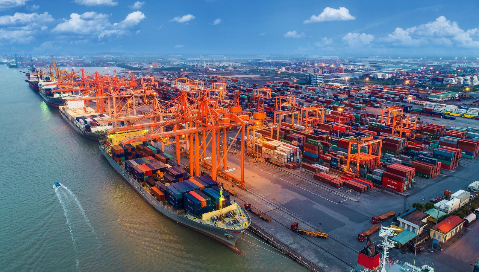 Cảng cửa ngõ Quốc tế Hải Phòng: Đến năm 2030 năng lực thông qua cảng sẽ đạt 120 triệu tấn hàng hóa/năm