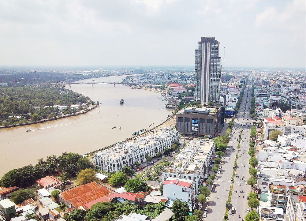 Đưa thành phố Cần Thơ trở thành bệ đỡ lan tỏa, thúc đẩy phát triển Vùng Đồng bằng sông Cửu Long