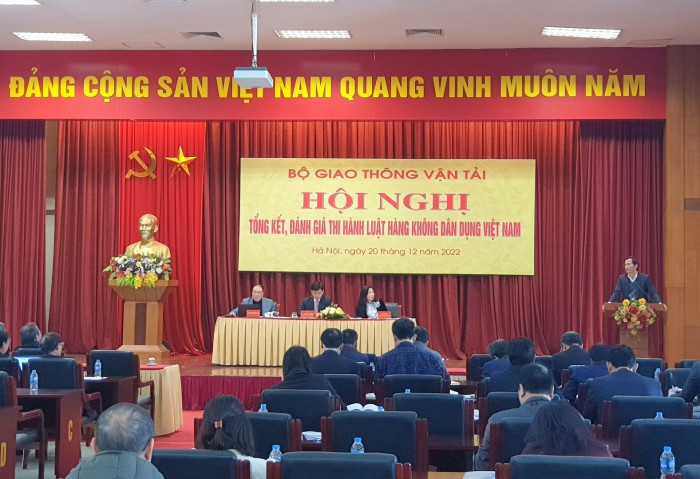 Bộ GTVT tổng kết, đánh giá thi hành Luật Hàng không dân dụng Việt Nam nhằm xây dựng báo cáo, trình sửa đổi Luật.