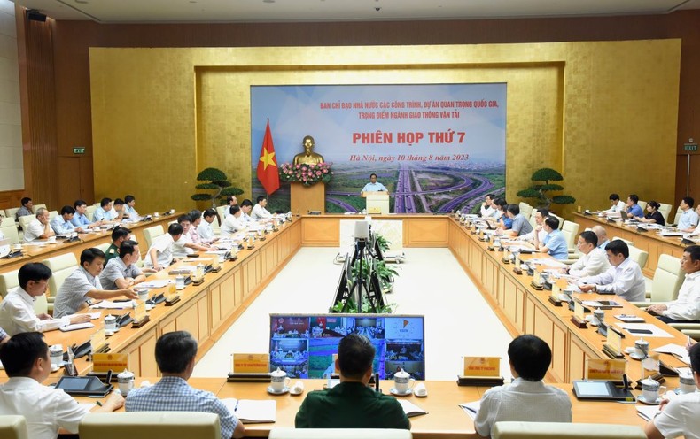 Thủ tướng Phạm Minh Chính: Các dự án trọng điểm ngành giao thông “chỉ bàn làm, không bàn lùi”