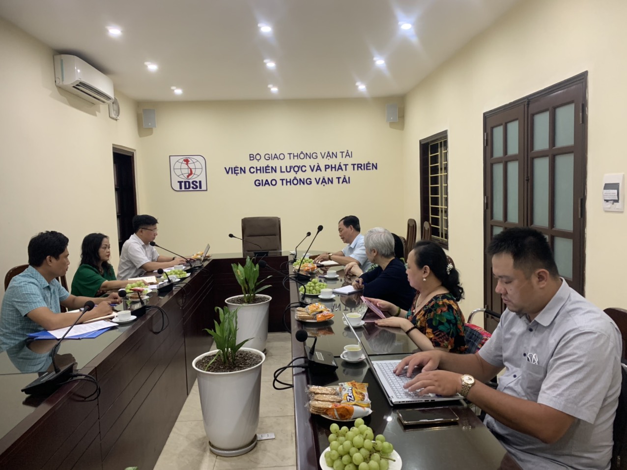 Viện chiến lược và Phát triển GTVT trao đổi với Liên hiệp hội người khuyết tật Việt Nam về “Tiếp cận giao thông và hạ tầng cơ sở đối với người khuyết tật”